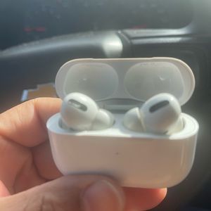 Apple AirPods